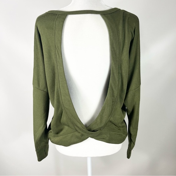 Burn Boot Camp Open Back Sweatshirt Size Medium - Picture 3 of 7